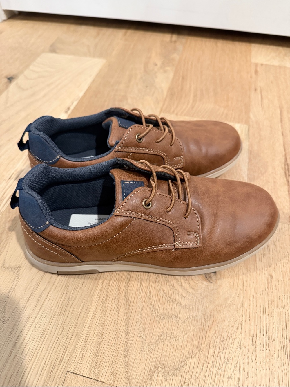 Brown Leather Lace-Up Casual Oxfords with Navy Collar - Picture 2 of 5